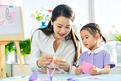 《灵媒》今年夏季移植苹果设备为原生运行